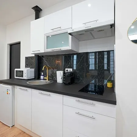 דירה Modern Studio For 3