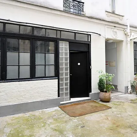 Modern Studio For 3 דירה פריז