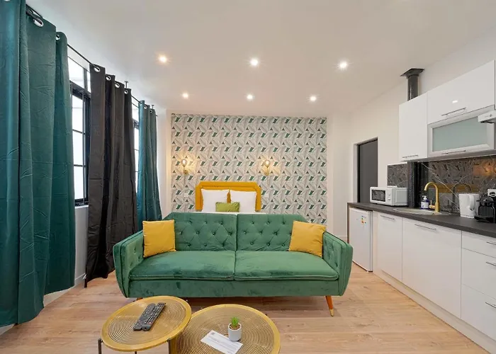Modern Studio For 3 Paris