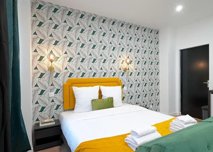 Modern Studio For 3 Paris